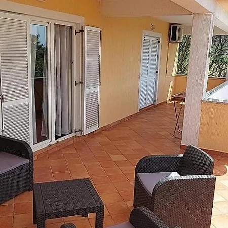 Apartament Katarina Mundanije